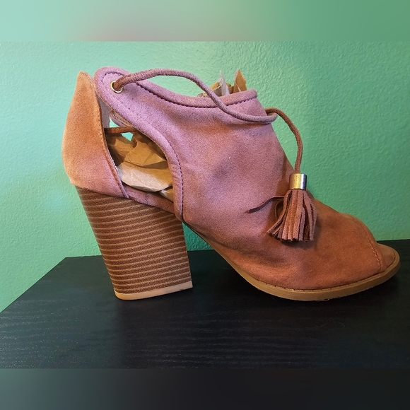 Qupid Pink Suede Peep Toe Ankle Boots w/ Tassel Ties Women's Size 6.5 - Picture 3 of 13